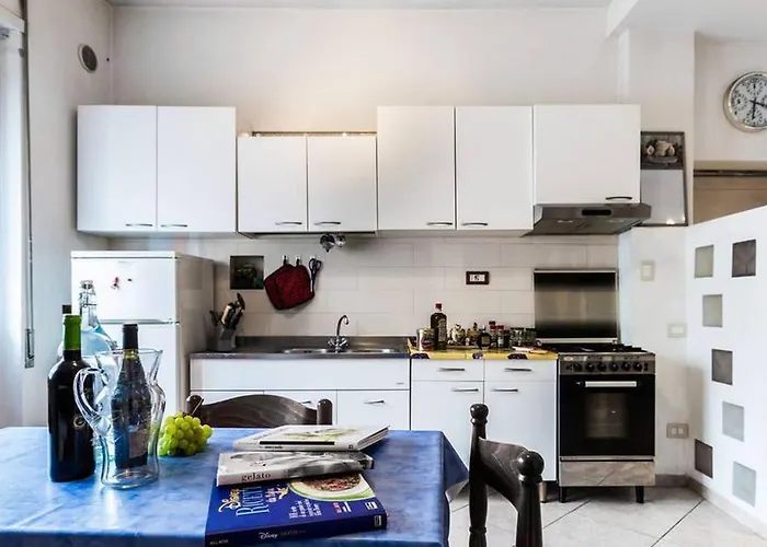 And Jubilee House בית הארחה 3*